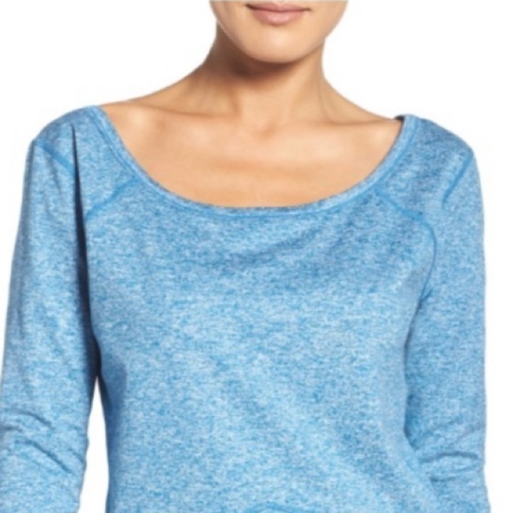↠NWOT↞ Zella Blue Long Sleeve Workout Top